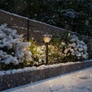Philips 8721103105615 LED solárne vonkajšie zapichovacie svietidlo Kyna  | 4W integrovaný LED zdroj | 400lm | 2700K | čierna